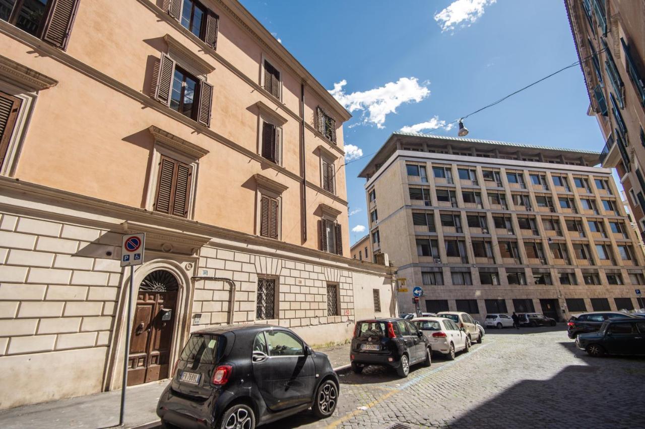 Colonna - Trastevere Rom